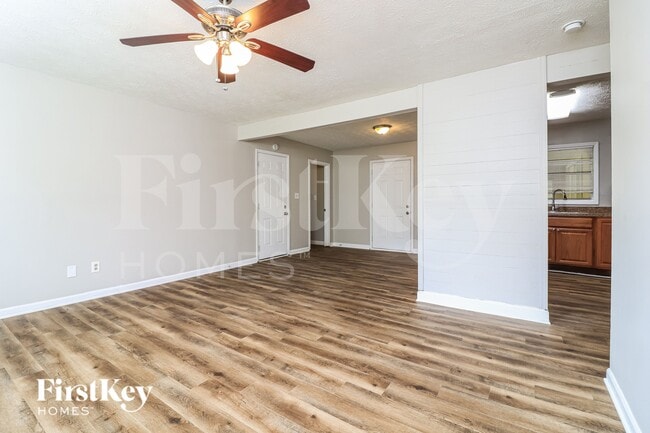Building Photo - 362 Pine Valley Rd SW