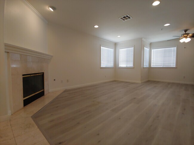 Building Photo - 511 N Atlantic Blvd