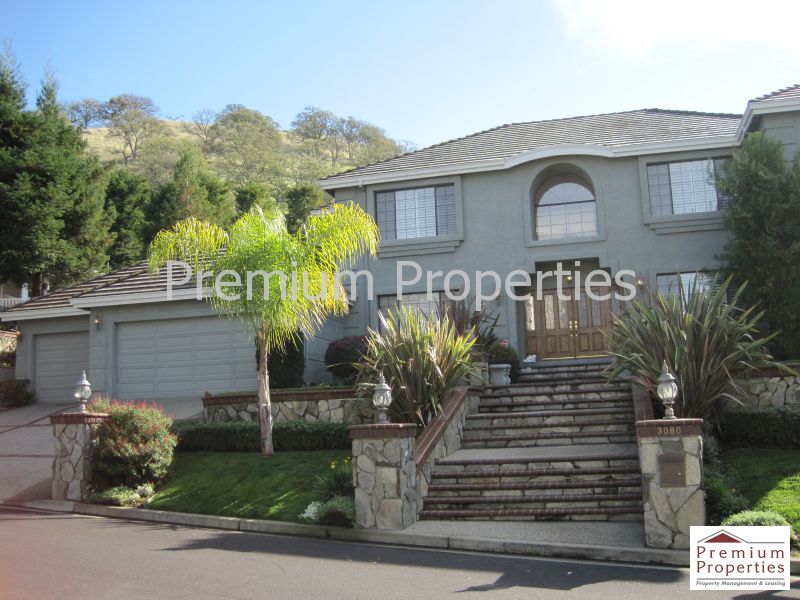 Primary Photo - 3080 Stonegate Dr