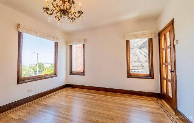 Photo - 370 Yerba Buena Ave House