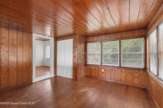 Building Photo - 1708 Pine St