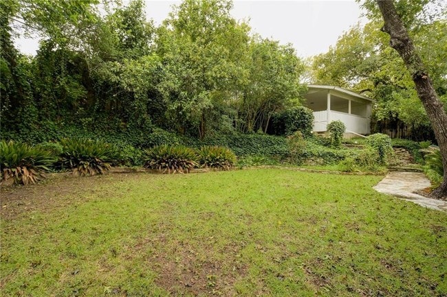 Building Photo - 2713 Trail of the Madrones