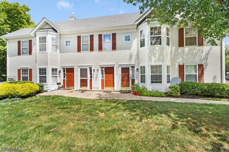 Foto principal - 77 Williamson Ct