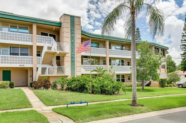 Building Photo - 445 32nd Ave N