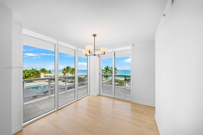 Foto del edificio - 4779 Collins Ave