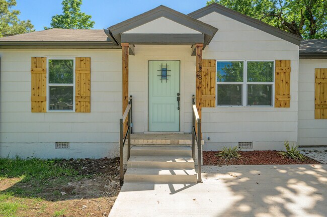 Foto del edificio - 1228 NW 99th St