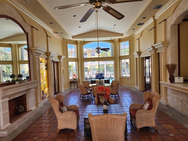 Foto del edificio - 9645 NW 1st Ct