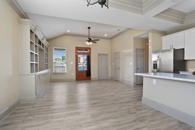 Building Photo - Better Price! Beautiful Newer Construction...