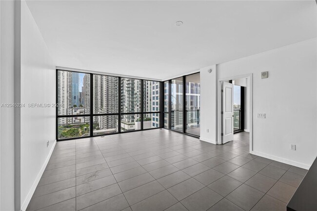 Foto del edificio - 1600 NE 1st Ave