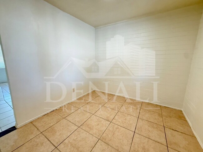 Foto del edificio - 7007 S 8th St