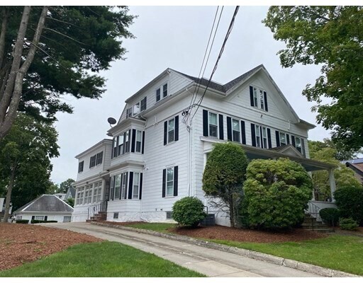Primary Photo - 276 W Elm St