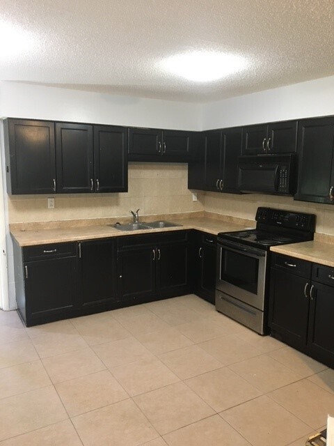 Foto del edificio - 1630 S 58th St