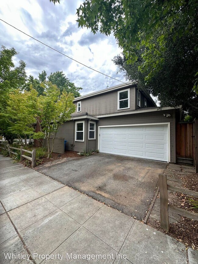 Building Photo - 4 br, 3 bath House - 535 Central Ave