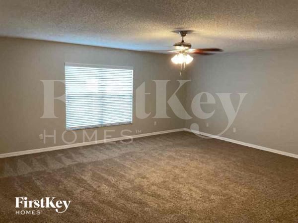 Building Photo - 207 Willowbay Ridge St
