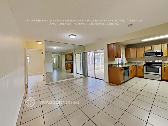 Building Photo - 2605 SW 84th Terrace