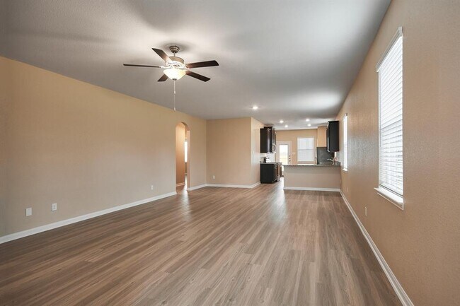 Foto del edificio - 22039 Gaynor Grove Ln