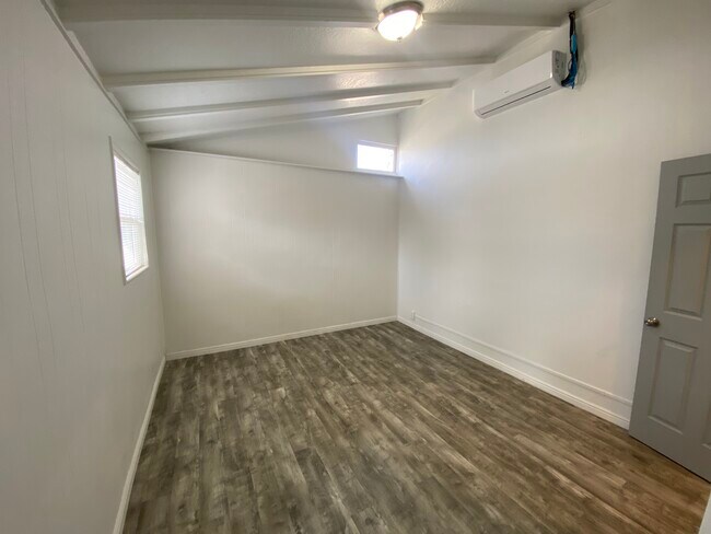 Foto del edificio - 2570 E 3300 S