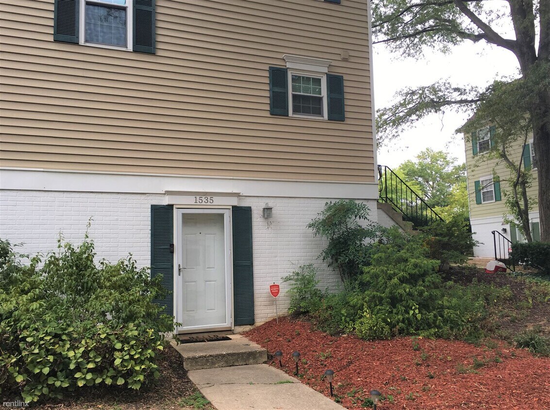 Primary Photo - 2 br, 1 bath Townhome - 1535 Marlborough Ct