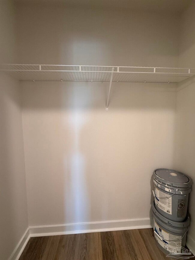 Building Photo - 111 Anhinga St