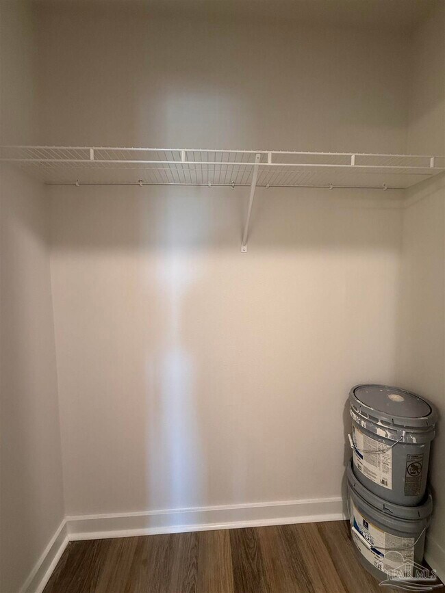 Foto del edificio - 111 Anhinga St