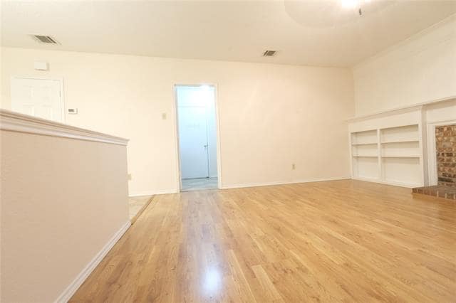 Building Photo - 4348 Kenwood Dr