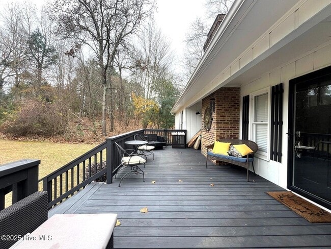 Foto del edificio - 105 Scuppernong Ct