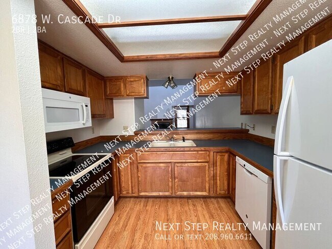 Building Photo - 2 Bed 2 Bath - NO SECURITY DEPOSIT REQUIRE...