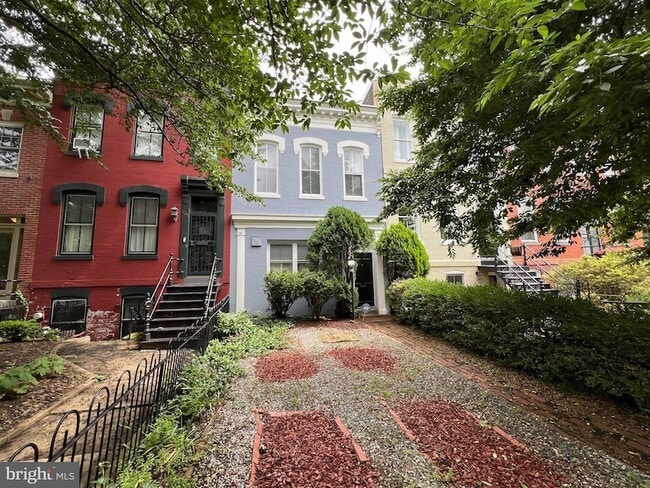 Photo - 333 Maryland Ave NE Townhome