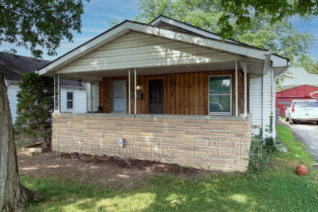 Photo - 1644 N Centennial St House