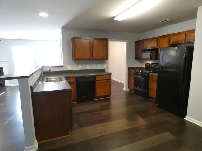 Building Photo - 1624 Brown Owl Dr