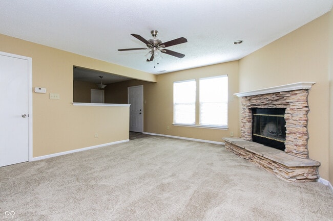 Building Photo - 8135 S Cricket Ln