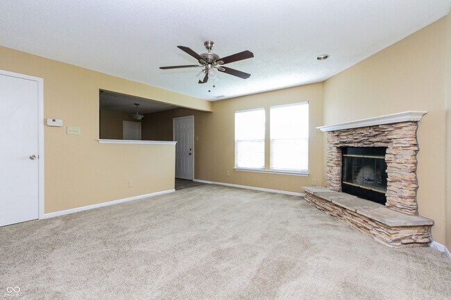 Foto del edificio - 8135 S Cricket Ln