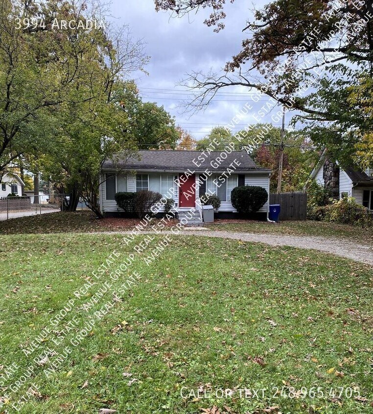 Primary Photo - 3994 Arcadia-