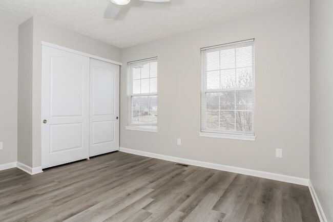 Building Photo - 1355 Peregrine Way