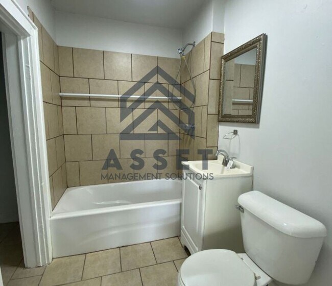 Foto del edificio - Modern 1-Bedroom Apartment with Thoughtful Design