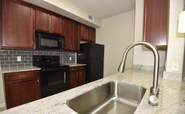 Building Photo - 2 bedroom in Pearland TX 77584