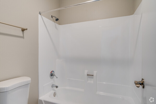 1HAB, 1BA - 675 ft² - Rise Thunderbird
