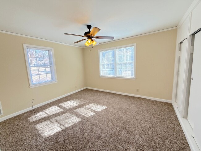 Building Photo - 3240 N Waynoka Cir