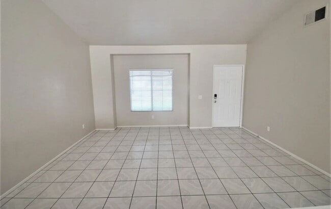 Foto del edificio - 2530 W Dawnview Dr
