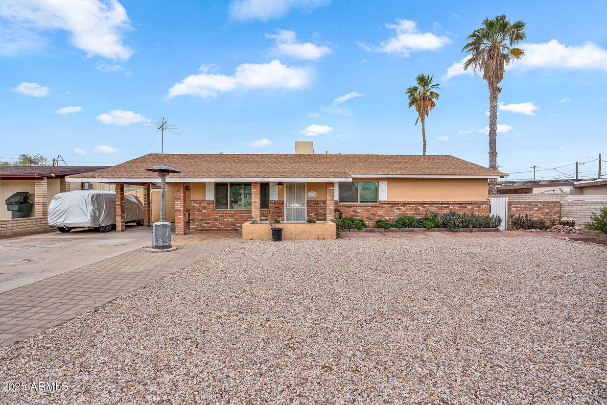 Primary Photo - 1113 Walnut Dr