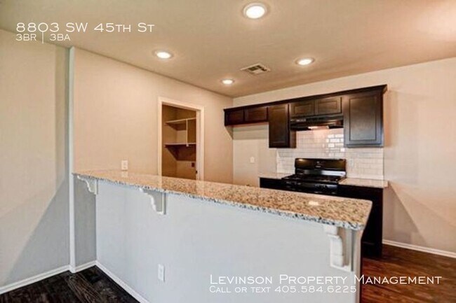 Foto del edificio - 8803 SW 45th Terrace