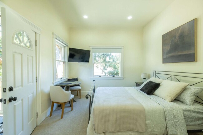 Building Photo - 4100 Alhambra Way