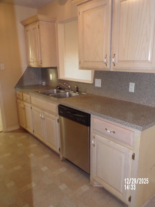 Foto del edificio - Fantastic eastside home