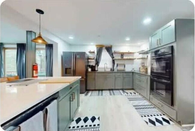 Foto del edificio - 1234 Woodhill Ln