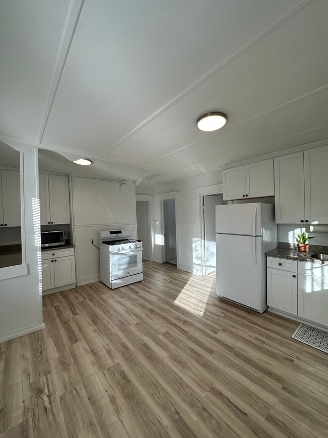 Building Photo - 12 Margerie St Building Photo - 12 Margerie St