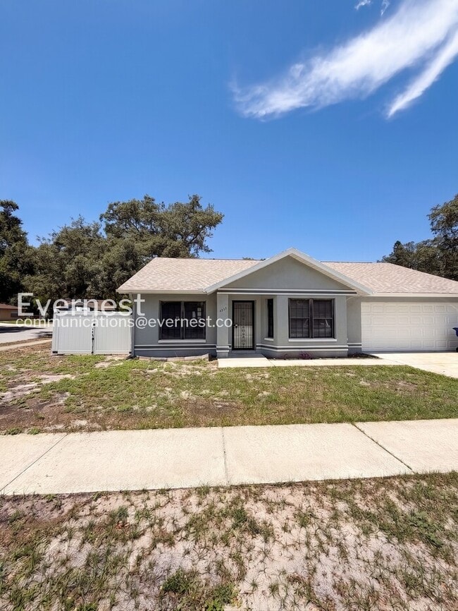 Building Photo - 4535 Uzzle Way