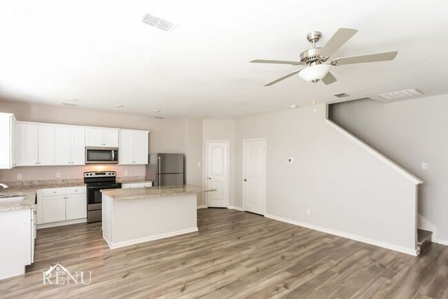 Building Photo - 2022 Delta Downs Dr