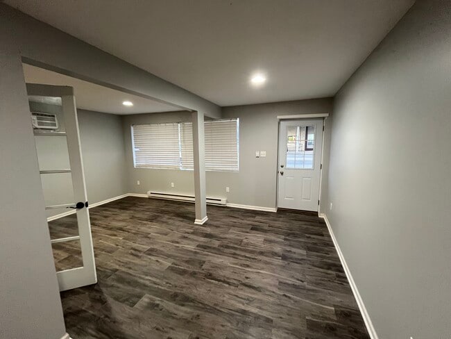 Building Photo - Main street Triplex