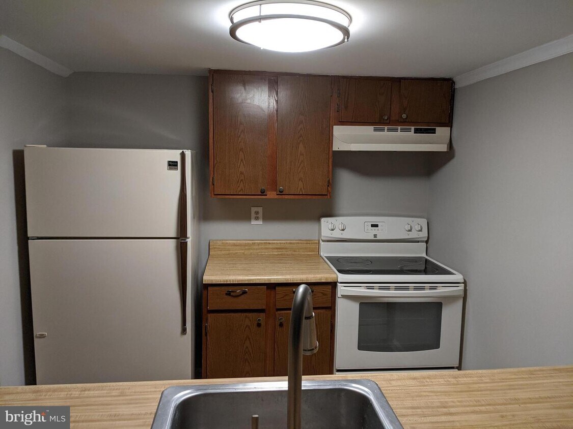 663 Newbridge Ct Unit 4666, Arnold, MD 21012 Room for Rent in Arnold