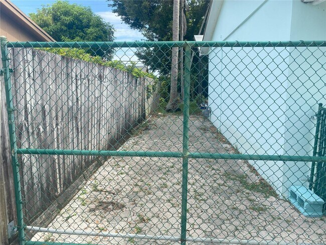 Foto del edificio - 11121 SW 203rd Terrace